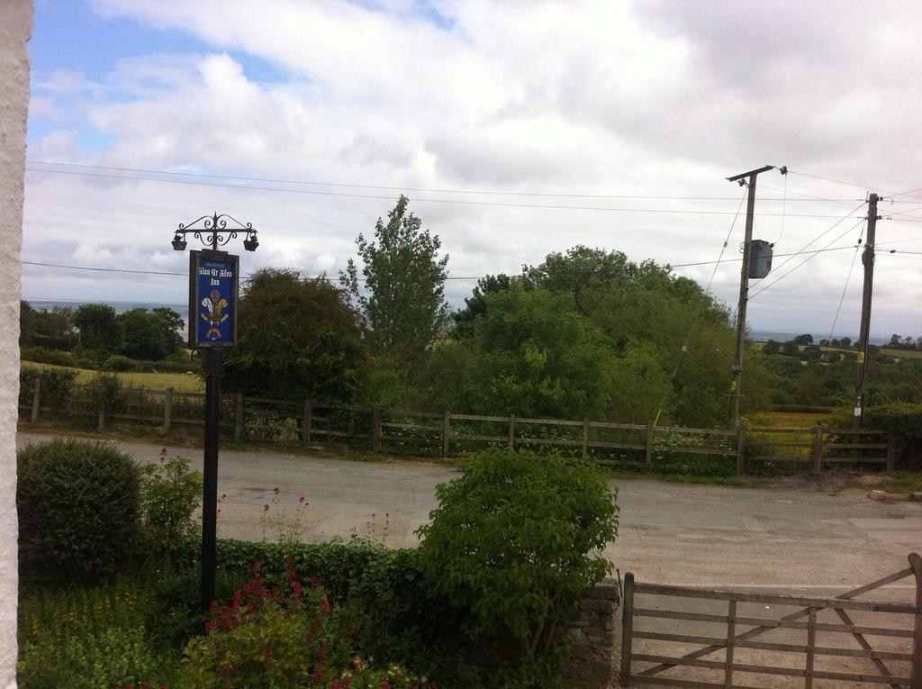 The Glan Yr Afon Inn Holywell  Szoba fotó