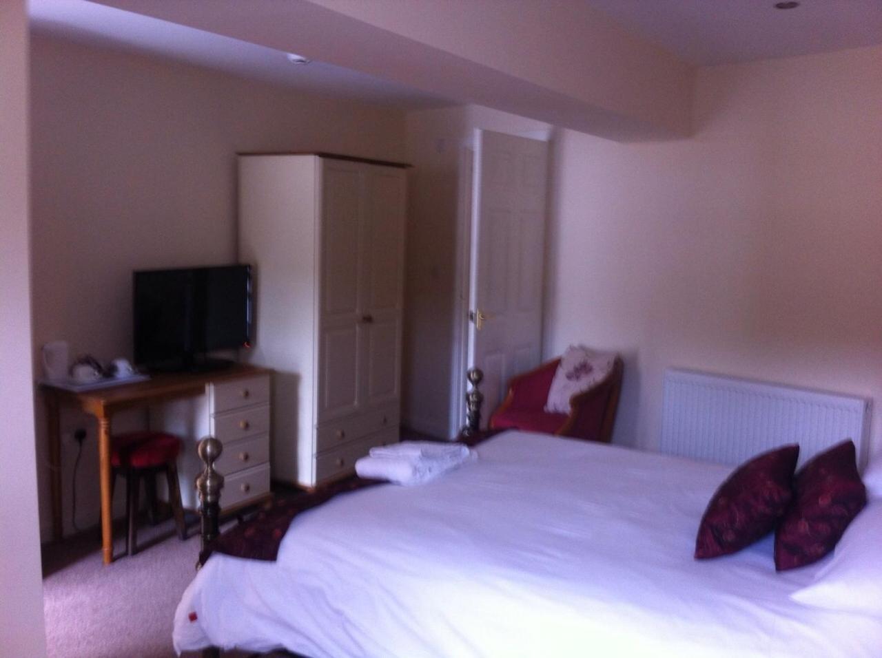 The Glan Yr Afon Inn Holywell  Szoba fotó